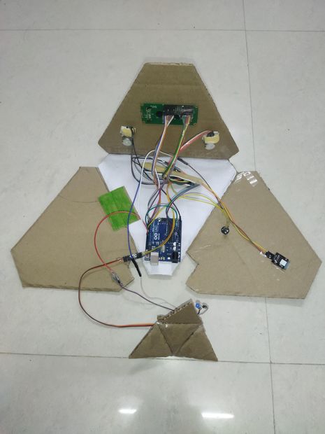 Cyclops - a Personal Desktop Assistant Bot - Tinkercad