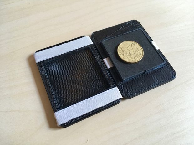 Real Magic Wallet - Tinkercad