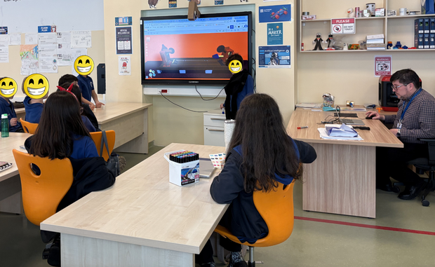 Tinkercad Robotics for School: SIMLAB KOMBAT! (virtual Walking Robots ...