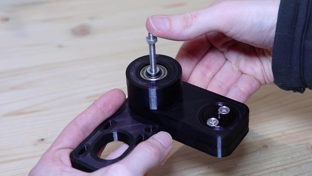 DIY Arduino Camera Robot (Motorized Pan Tilt Head) - Tinkercad