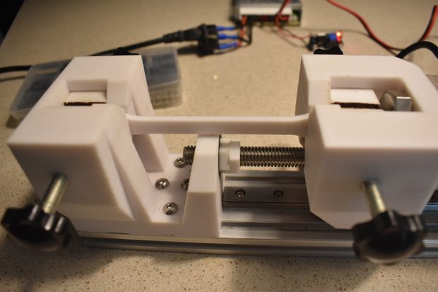 Test Cell Tinker FULLY FUNCTIONAL Tensile Testing Machine: Tinkercad Contest Version ...
