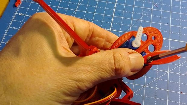 Red Robot Ant - Tinkercad