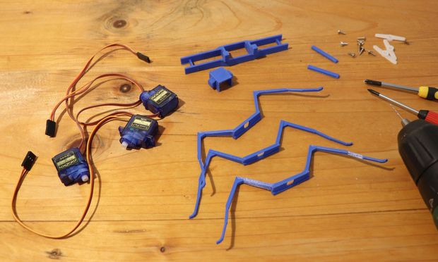 Blue Robot Ant - Tinkercad