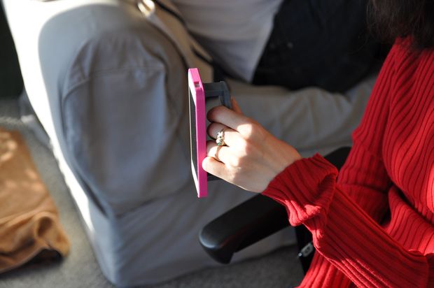 Assistive Phone Case for Limited Dexterity - Tinkercad
